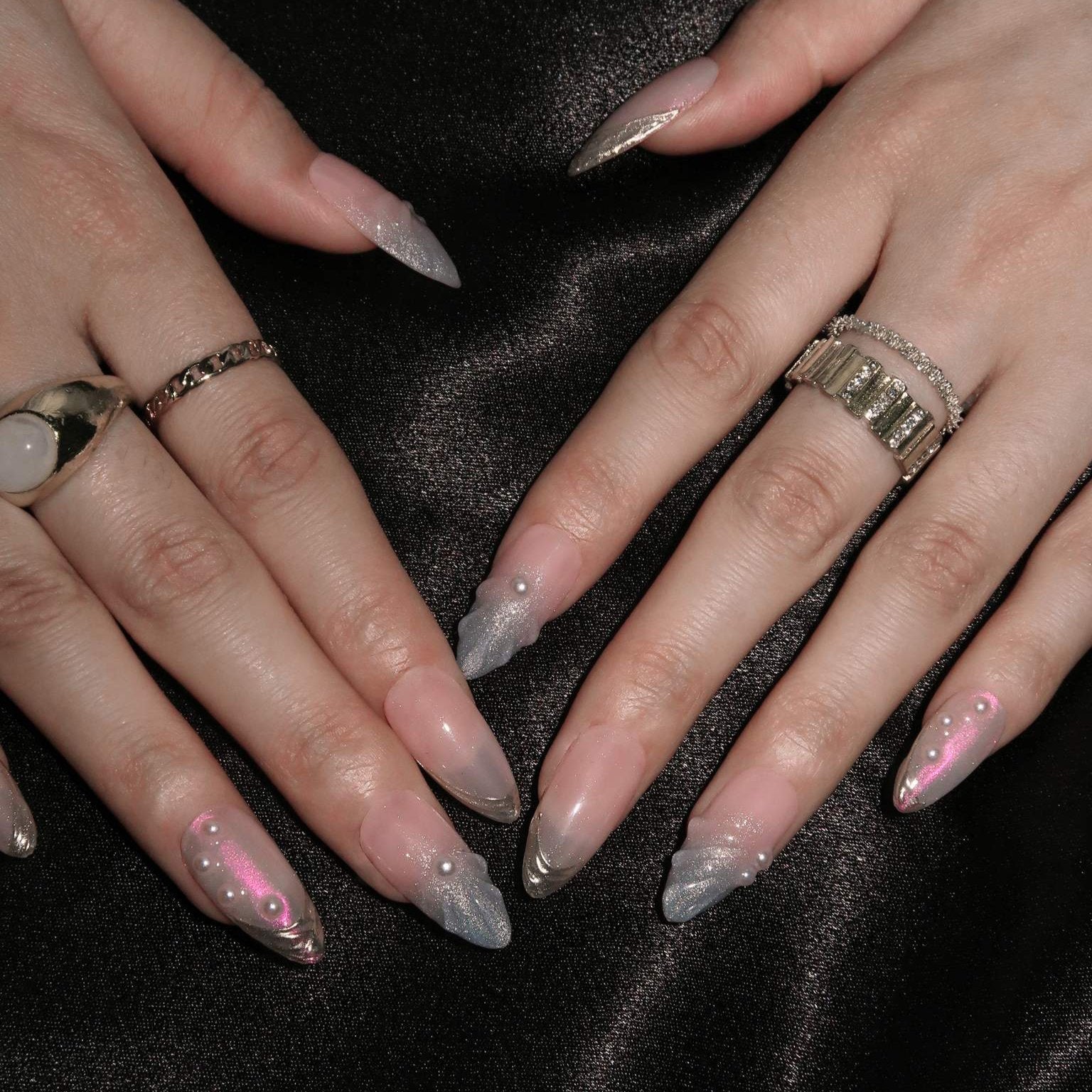 Lazuli Feather (medium almond)